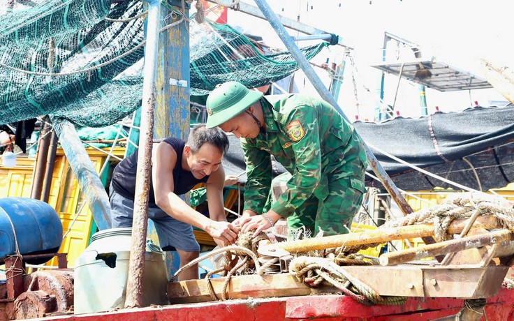 Hải Phòng cấm biển, bắn pháo hiệu báo bão số 1 (bão Maysak)