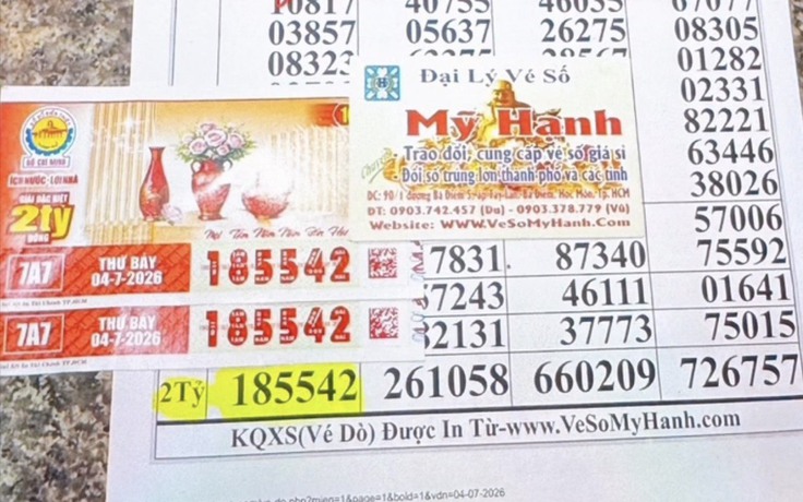 Thấy hàng xóm trúng số, liền dò vé phát hiện trúng độc đắc xổ số miền Nam