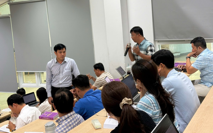 Xây dựng đội ngũ cán bộ là nền tảng cho phát triển bền vững