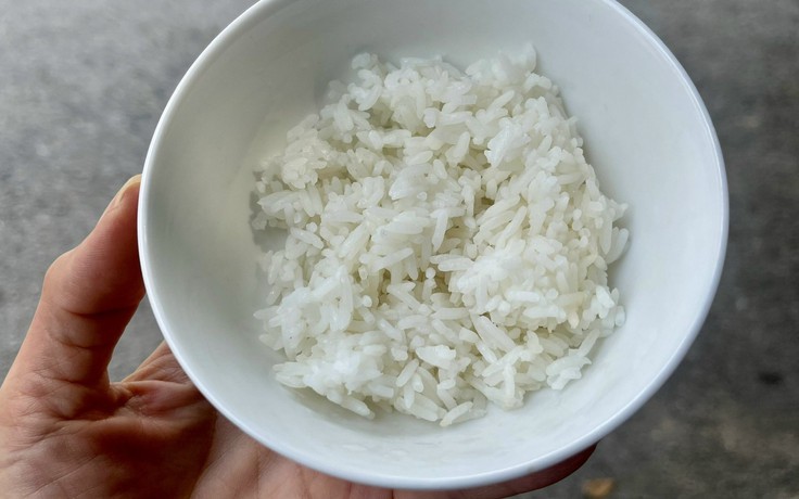 Cơm nguội có thật sự giúp kiểm soát đường huyết?
