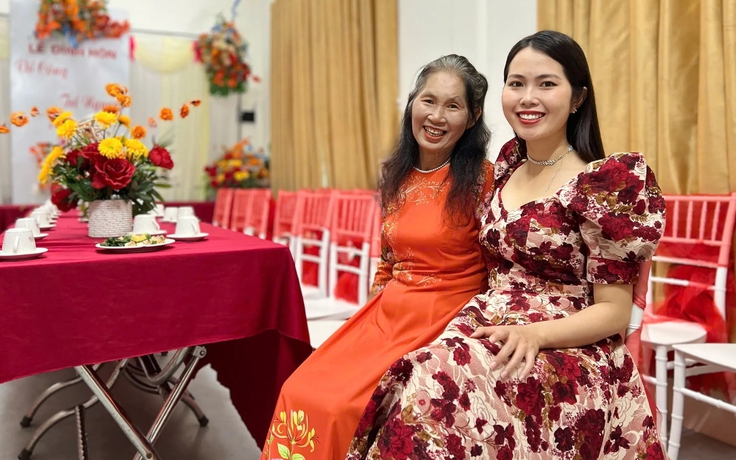 Đi làm có tiền, liền tích cóp xây nhà cho cha mẹ