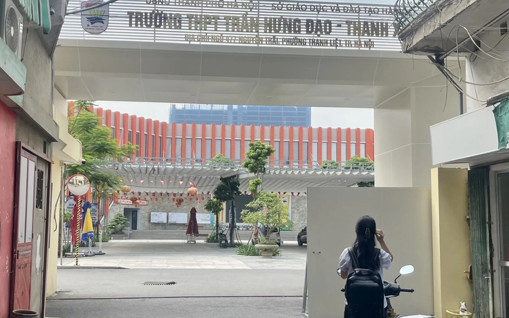 Thí sinh bị thu tiền khi nhận giấy kết quả thi tốt nghiệp THPT