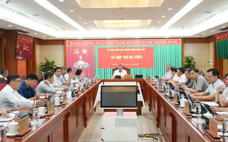 Ủy ban Kiểm tra Trung ương thi hành kỷ luật nhiều cán bộ