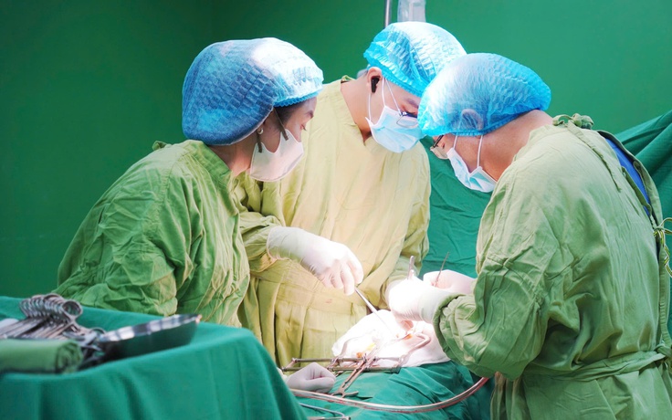 Lần đầu phẫu thuật thành công sỏi ống tụy bằng kỹ thuật chuyên sâu