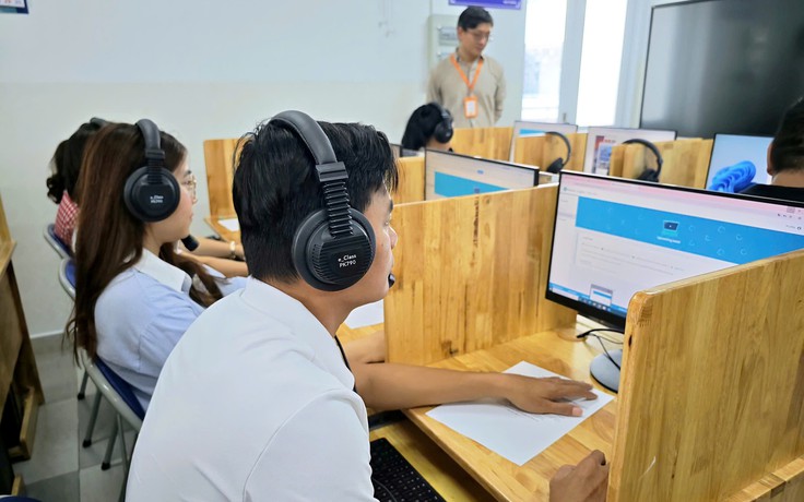 Giáo viên TP.HCM nhận phụ cấp ưu đãi từ tháng 7, truy lĩnh từ tháng 1