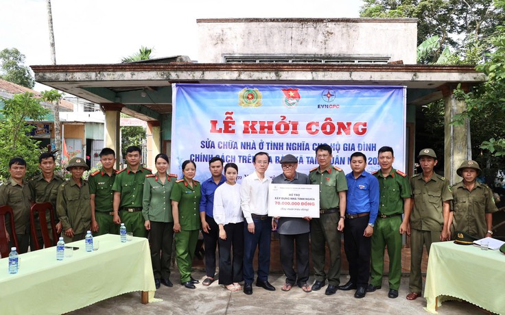 EVNCPC phối hợp sửa chữa nhà tình nghĩa cho gia đình thân nhân liệt sĩ