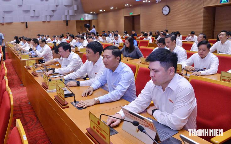 Hà Nội miễn nhiệm chức ủy viên UBND thành phố với 11 người đứng đầu sở, ngành