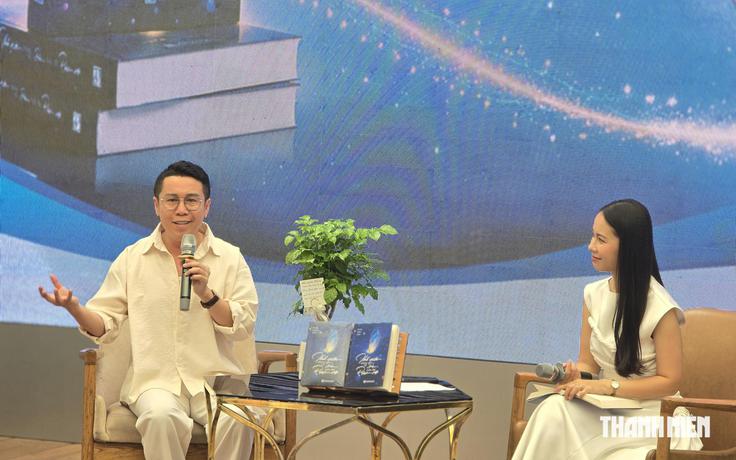 'Thế giới không nợ bạn cuộc đời rực rỡ’ và những chông chênh tuổi 40