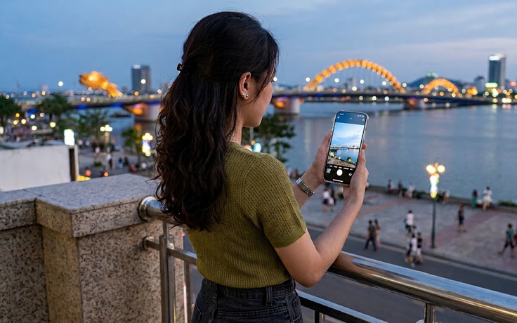 Apple bất ngờ 'khai tử' iPhone toàn kính?