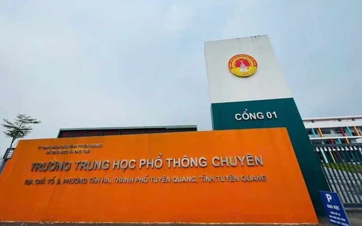 Hai thí sinh tự do tại trường chuyên Tuyên Quang không thi lại