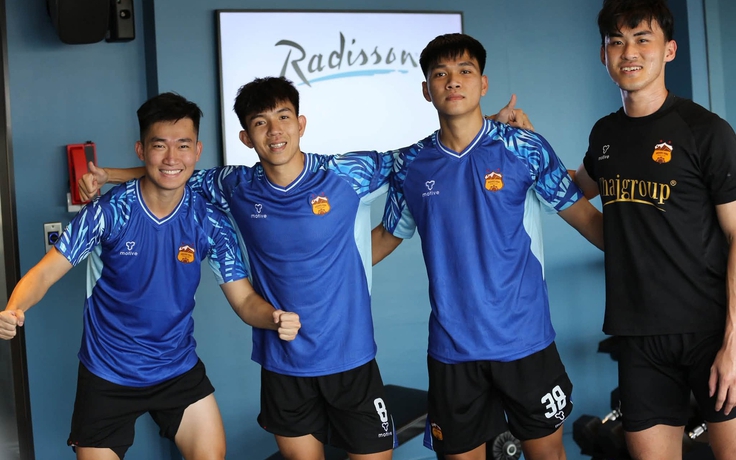 Thấy gì khi HAGL và các CLB Việt Nam 'đổ bộ' Thái Lan mùa hè này?