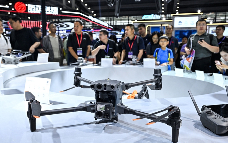 Ông Trump tuyên bố áp thuế đến 100% đối với UAV nhập khẩu