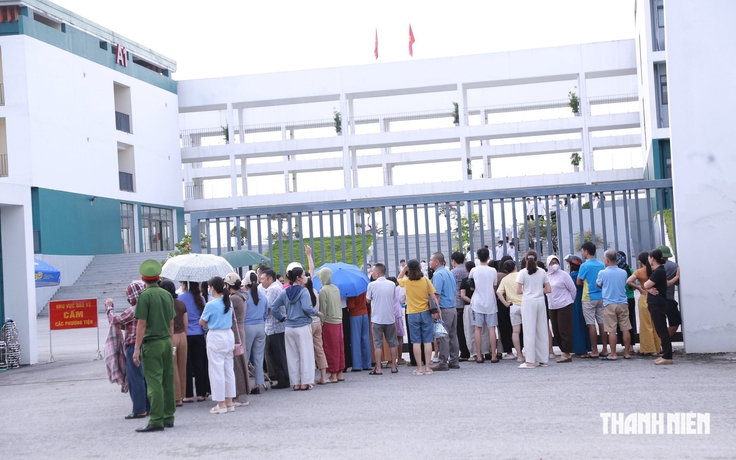 Thi lại tại điểm thi Trường THPT chuyên Tuyên Quang: Đề thi có phần 'nhỉnh hơn' về độ khó