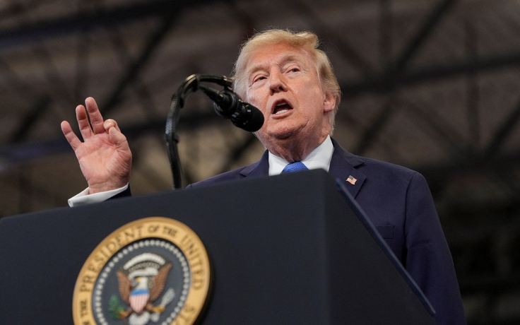 Ông Trump dọa tuyên bố eo biển Hormuz là 'lãnh thổ Mỹ'