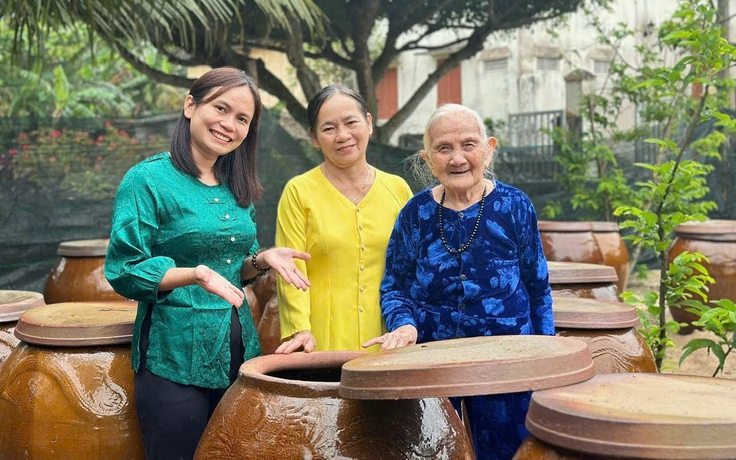 Làng nghề nước mắm hơn 150 năm tuổi, nhiều thế hệ vẫn giữ nghề