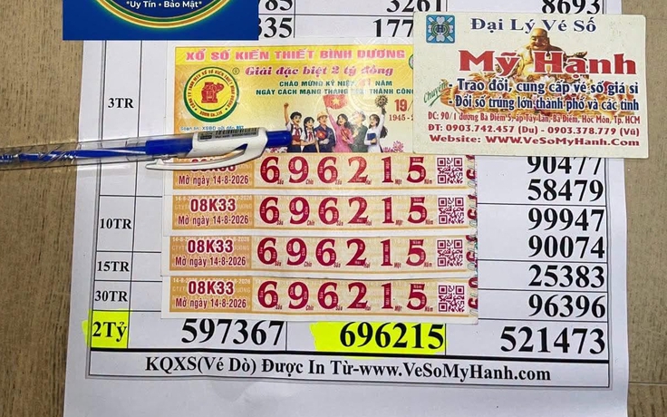 Người đàn ông ở TP.HCM trúng 8 tỉ xổ số miền Nam, cùng vợ đi gửi tiết kiệm