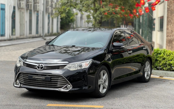 Toyota Camry đời 2016 giá chưa tới 600 triệu đồng có nên mua?