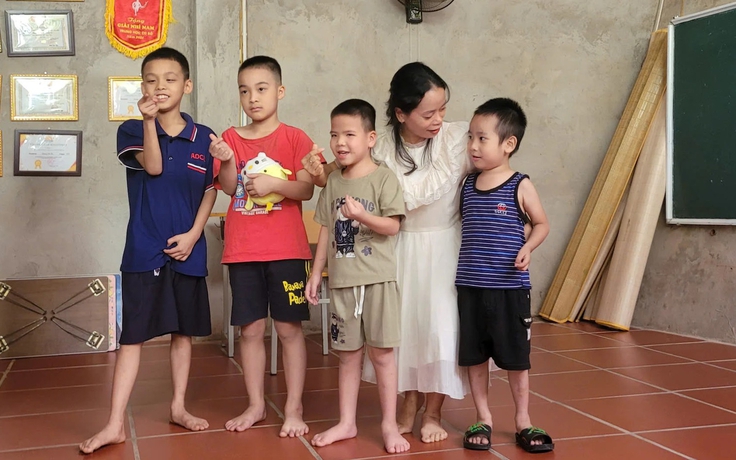 'Cô giáo tí hon' và hành trình lan tỏa yêu thương