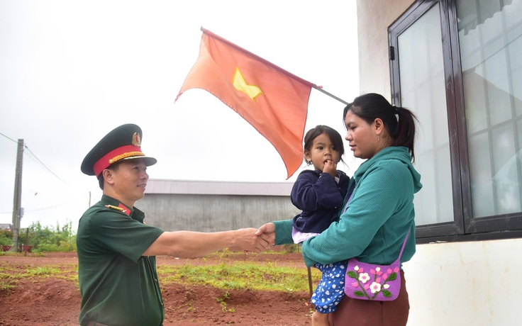 Quân khu 7 xây dựng 879 căn nhà tại 60 điểm dân cư biên giới