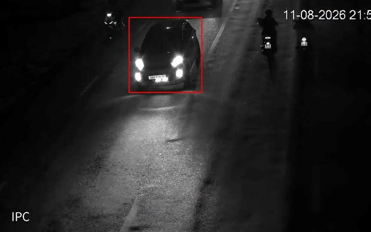 Tài xế chú ý: Camera AI phát hiện được xe ô tô 'độ' đèn