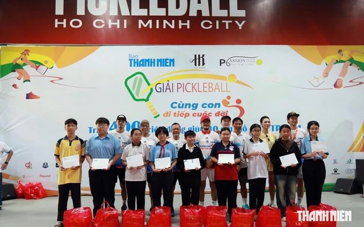Từ một giải pickleball thành một mạng lưới đồng hành nhân ái