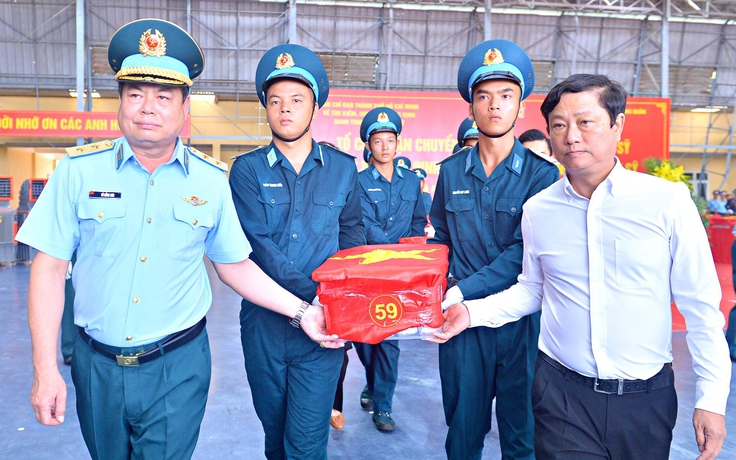 Chuyến bay đặc biệt chở 7.104 mẫu hài cốt liệt sĩ tới Hà Nội