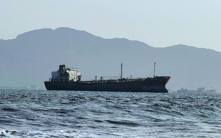 Cướp biển Somalia chiếm giữ tàu dầu ngoài khơi Yemen