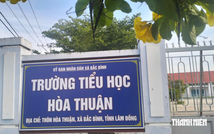 Hạn chế ghép tên hai trường cũ thành tên mới khi sáp nhập trường