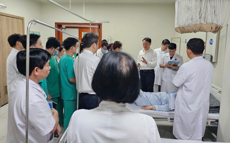 Đề xuất chính sách bền vững hỗ trợ bác sĩ nội trú
