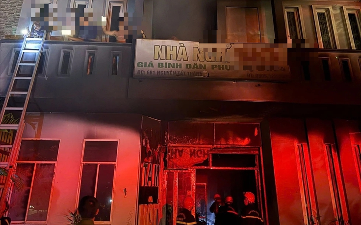 Cháy nhà nghỉ ven biển Đà Nẵng, 28 người mắc kẹt được cứu