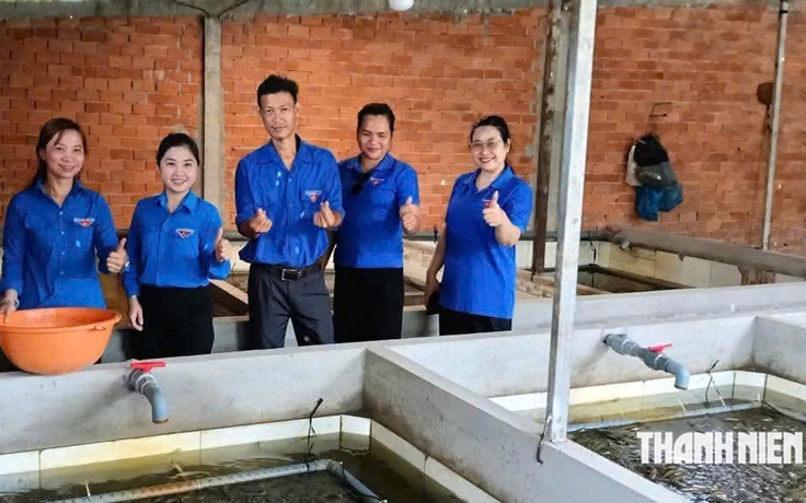 Cô gái miền Tây nuôi lươn không bùn thu nhập hàng trăm triệu đồng/năm