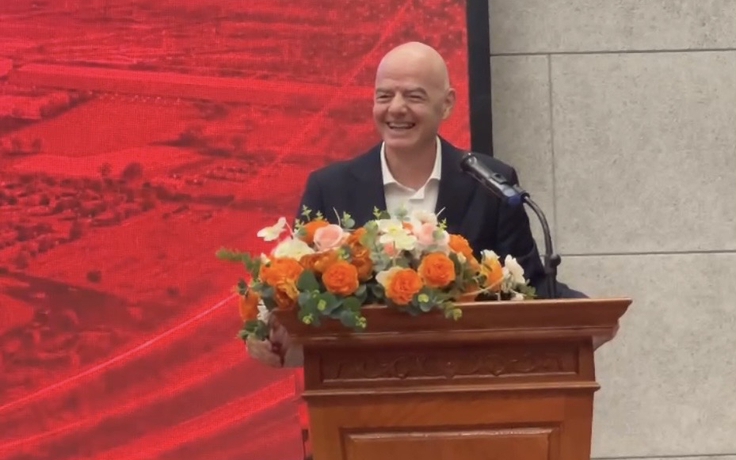 Chủ tịch FIFA Infantino thăm siêu sân vận động PVF đang xây dựng và CLB CAHN của Quang Hải - Văn Hậu