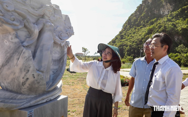 'Huyền thoại Ngũ Hành Sơn' được khắc vào đá, đoạt giải nhất cuộc thi điêu khắc
