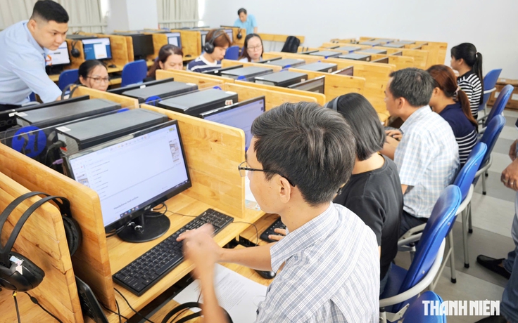 Giáo viên nghỉ hưu có thể dạy toàn thời gian: Không chỉ để bổ sung nhân lực