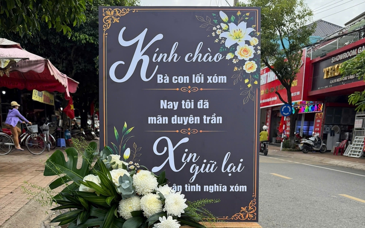 Lời giã biệt trên lẵng hoa tang hút đến 3 triệu view: 'Xin giữ lại tình làng nghĩa xóm'