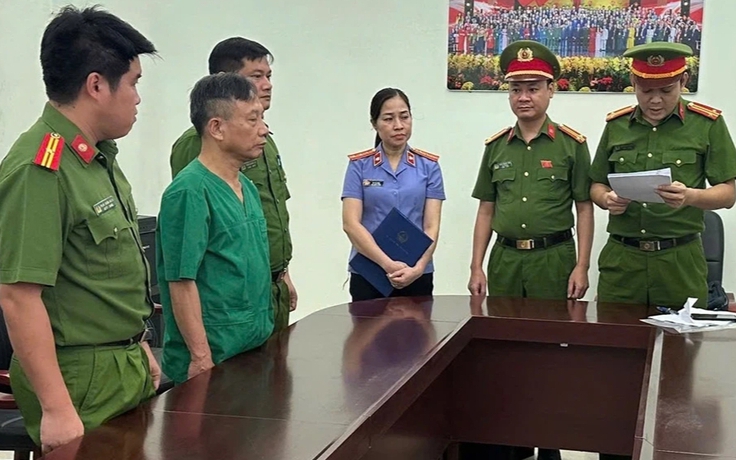 Ninh Bình khởi tố một giám đốc bệnh viện