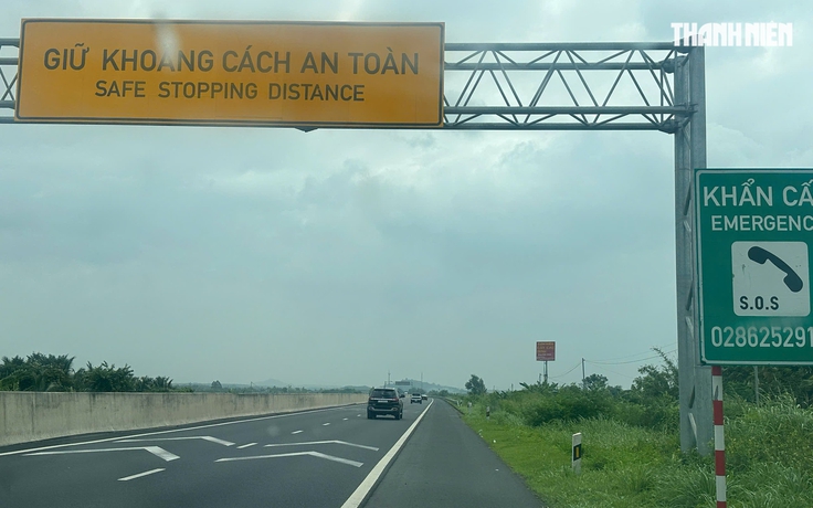 Từ 29.8, CSGT phạt xe không giữ khoảng cách an toàn cao tốc TP.HCM - Vân Phong