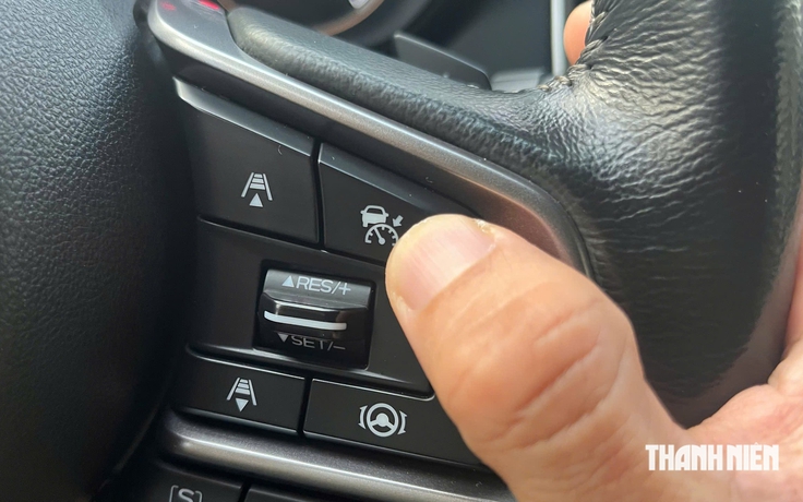 Giữ khoảng cách an toàn trên cao tốc: Tài xế có thể dùng công nghệ trên xe