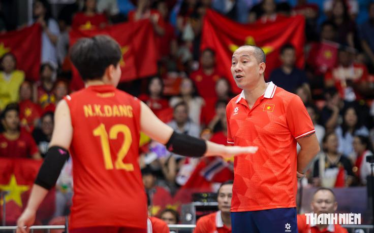 Vì sao HLV Nguyễn Tuấn Kiệt không dự chặng 2 SEA V.Cup cùng đội tuyển bóng chuyền Việt Nam: Ai thay?