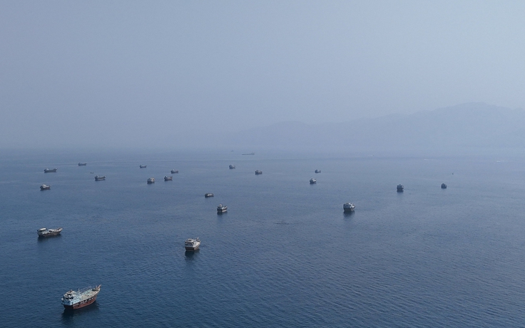 Mỹ tấn công một đảo ở eo biển Hormuz, Iran lập tức đáp trả