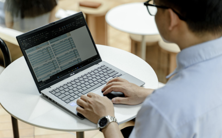 Lựa chọn laptop AI nào như món đầu tư xứng đáng cho 4 năm đại học?