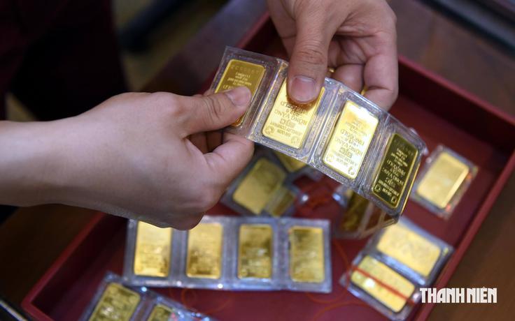 Giá vàng thế giới tăng vọt