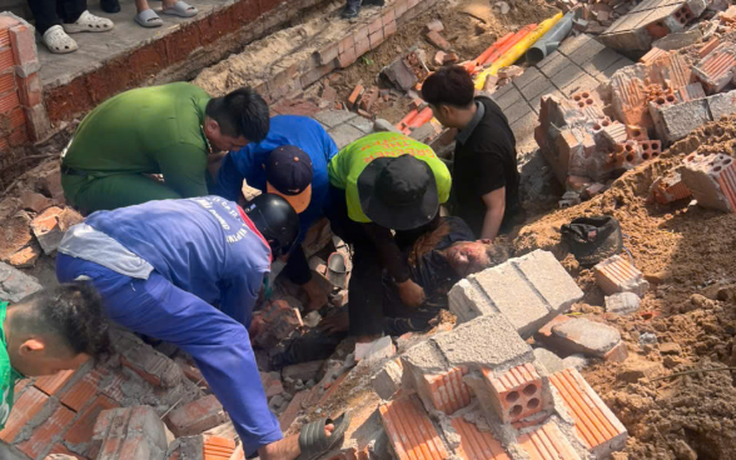 Thi công đường ven biển Mũi Né: Tường sập đè chết một người, bị thương một người