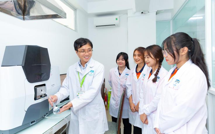 Điểm chuẩn Trường ĐH Công nghệ TP.HCM cao nhất bao nhiêu?