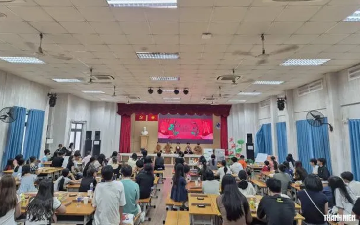 Một chương trình bất ngờ 'viral', cả trăm người 'săn' vé