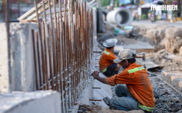 Nhiều 'siêu' dự án cùng triển khai, TP.HCM thiếu cục bộ nhân lực xây dựng