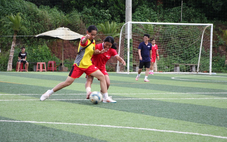 Những câu chuyện thật hay của đội bóng đá nữ Đăk Đoa và giấc mơ cháy bỏng của cuộc đời…