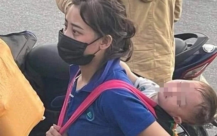 Mẹ đưa con về nhà, con đưa mẹ về nhà