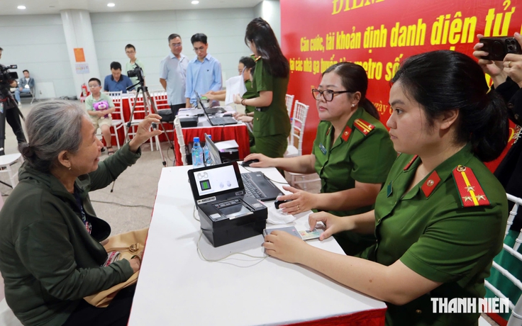 TP.HCM đề xuất chi thu nhập tăng thêm cho công an, quân đội