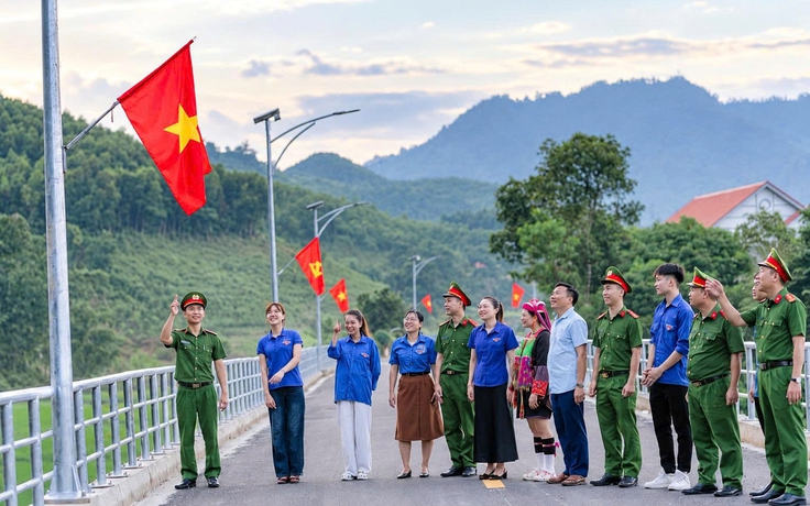 Tuổi trẻ Quảng Ninh dùng AI kể câu chuyện thành phố mới
